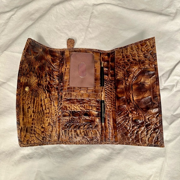 Brahmin Dillard’s 75th Anniversary Limited Edition Purse & matching wallet. - Picture 12 of 12